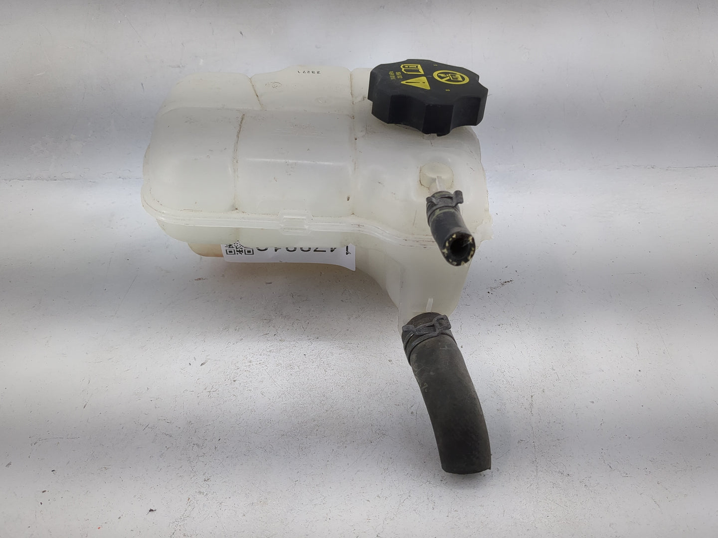 2011 Chevrolet Cruze Radiator Coolant Overflow Expansion Tank Bottle 1478819 - Oemusedautoparts1.com