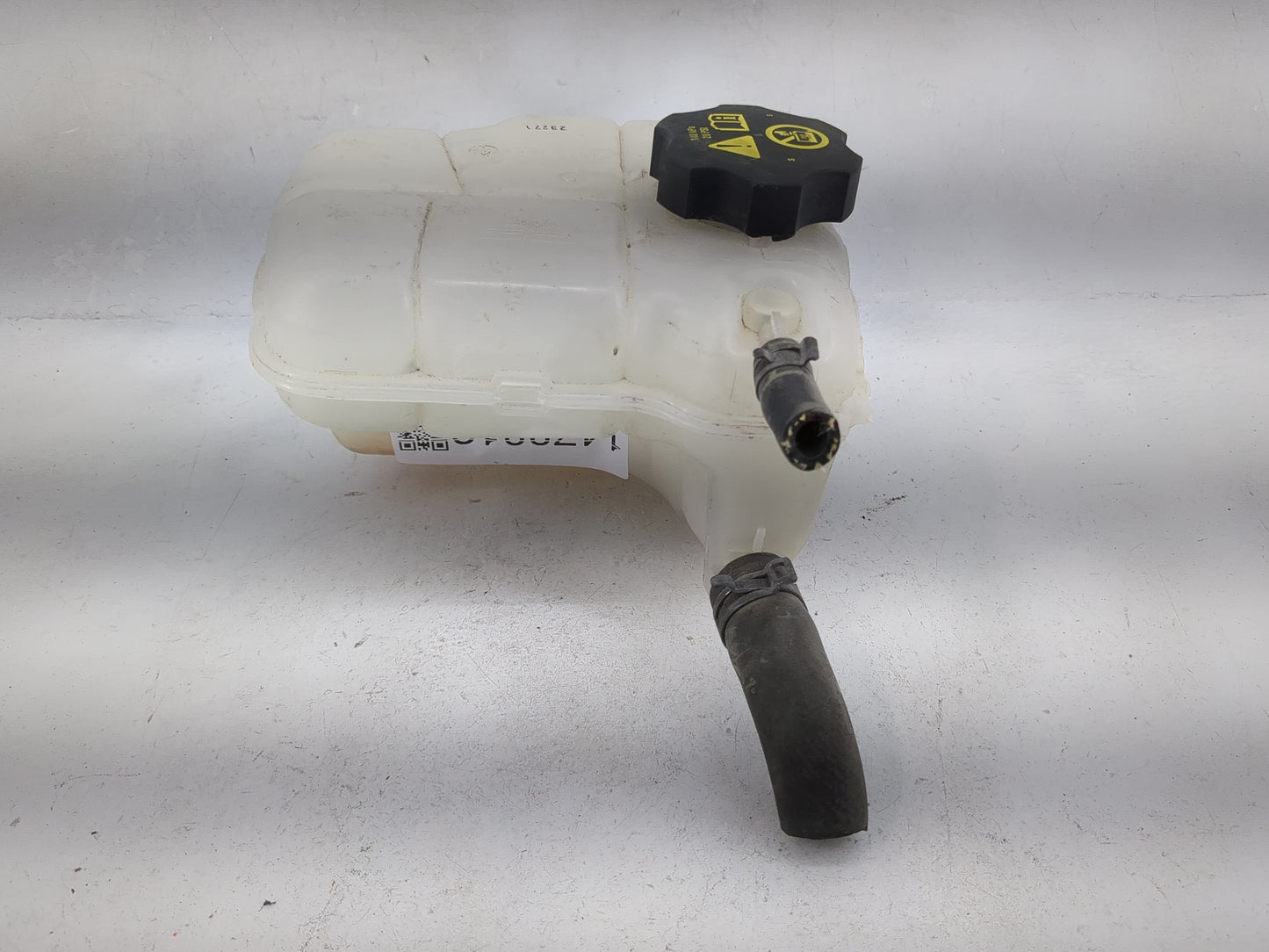 2011 Chevrolet Cruze Radiator Coolant Overflow Expansion Tank Bottle 1478819 - Oemusedautoparts1.com