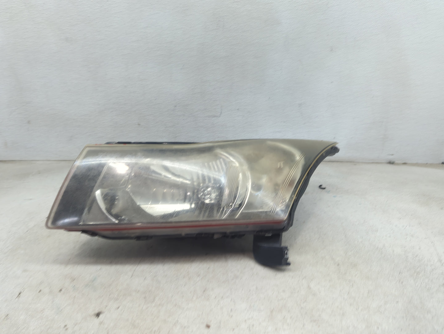 2011-2012 Chevrolet Cruze Driver Left Oem Head Light Headlight Lamp 1479092 - Oemusedautoparts1.com