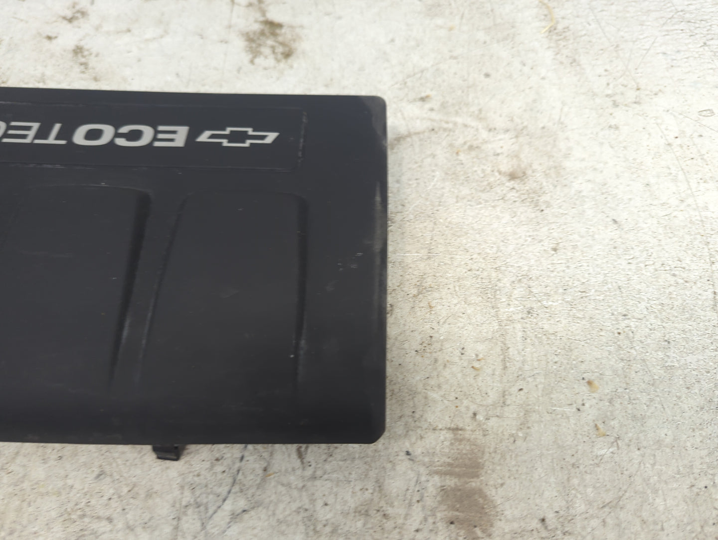 2012 Chevrolet Cruze Engine Cover Black 1479212 - Oemusedautoparts1.com