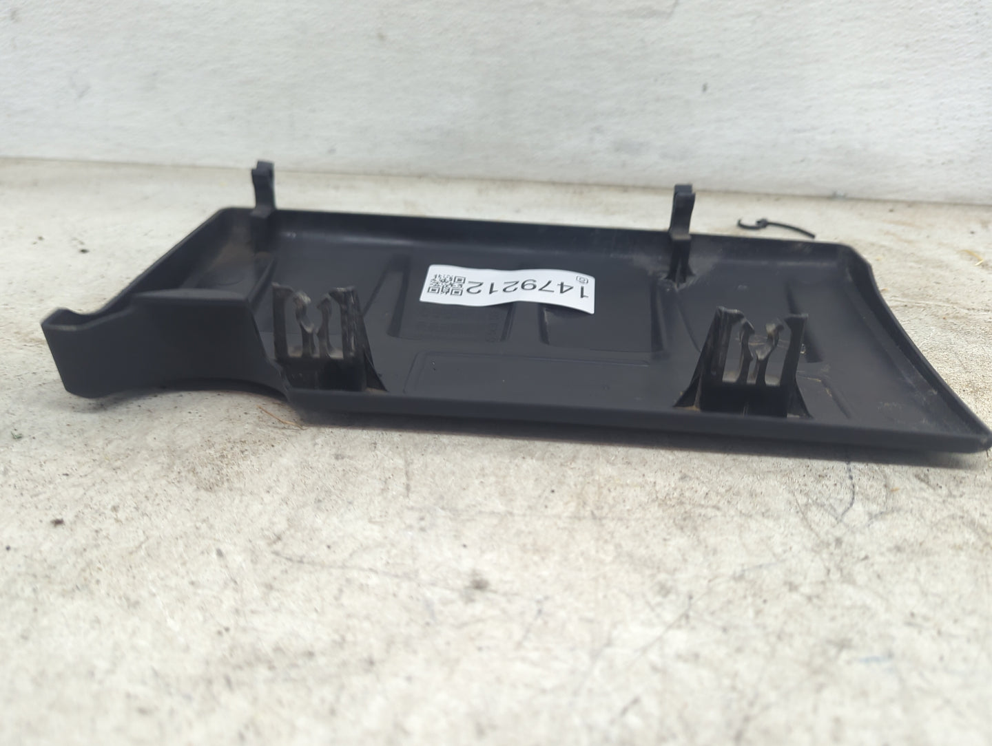 2012 Chevrolet Cruze Engine Cover Black 1479212 - Oemusedautoparts1.com