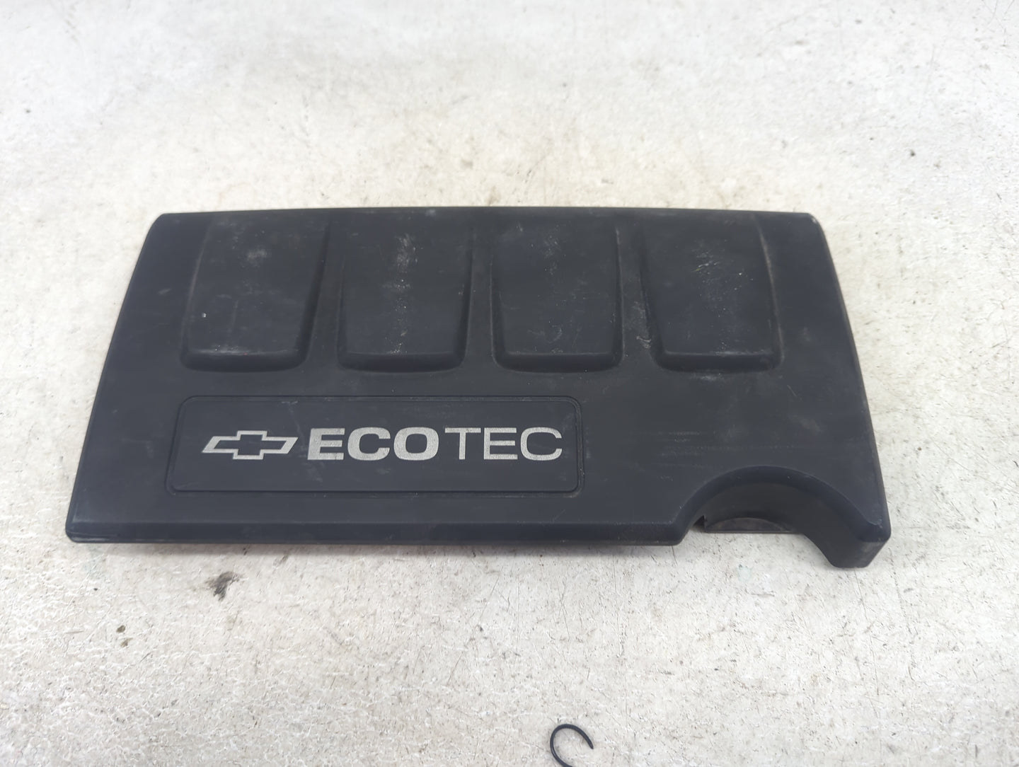 2012 Chevrolet Cruze Engine Cover Black - Oemusedautoparts1.com