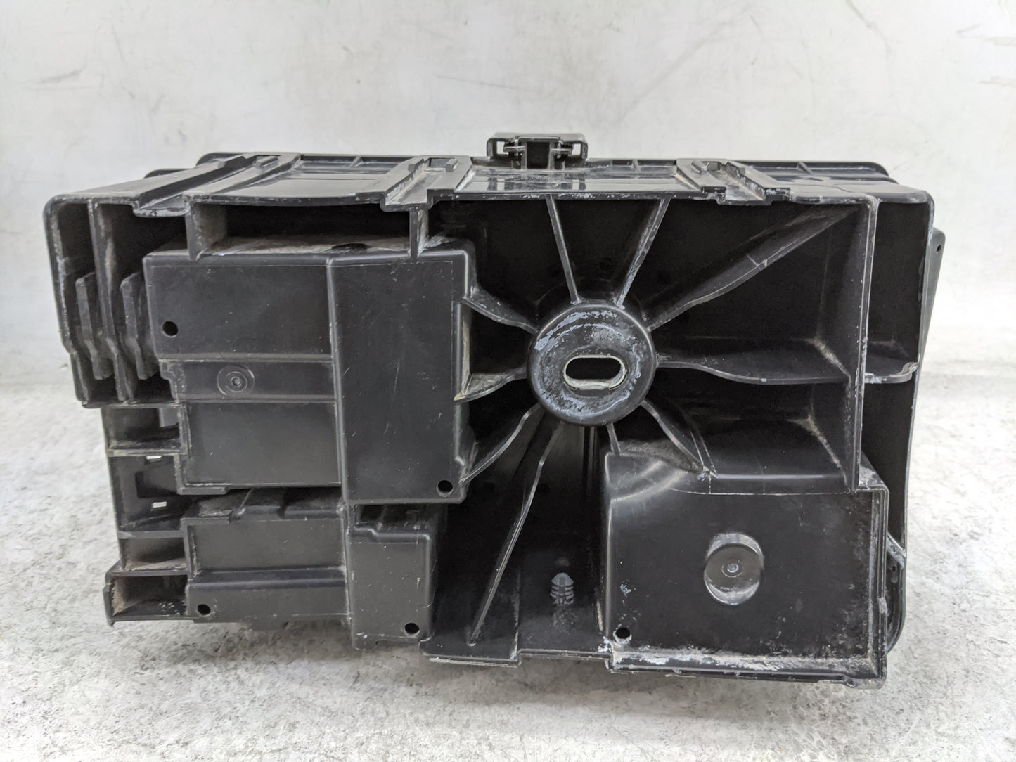2011-2014 Chevrolet Cruze Fusebox Fuse Box Panel Relay Module Fits Fits 2011 2012 2013 2014 OEM Used Auto Parts - Oemusedaut