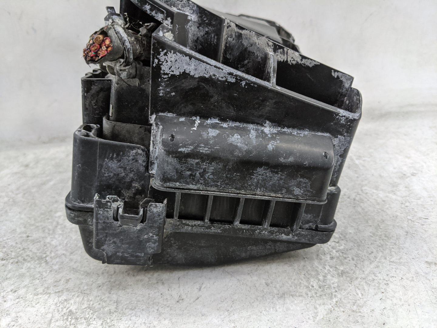 2011-2014 Chevrolet Cruze Fusebox Fuse Box Panel Relay Module Fits Fits 2011 2012 2013 2014 OEM Used Auto Parts - Oemusedaut