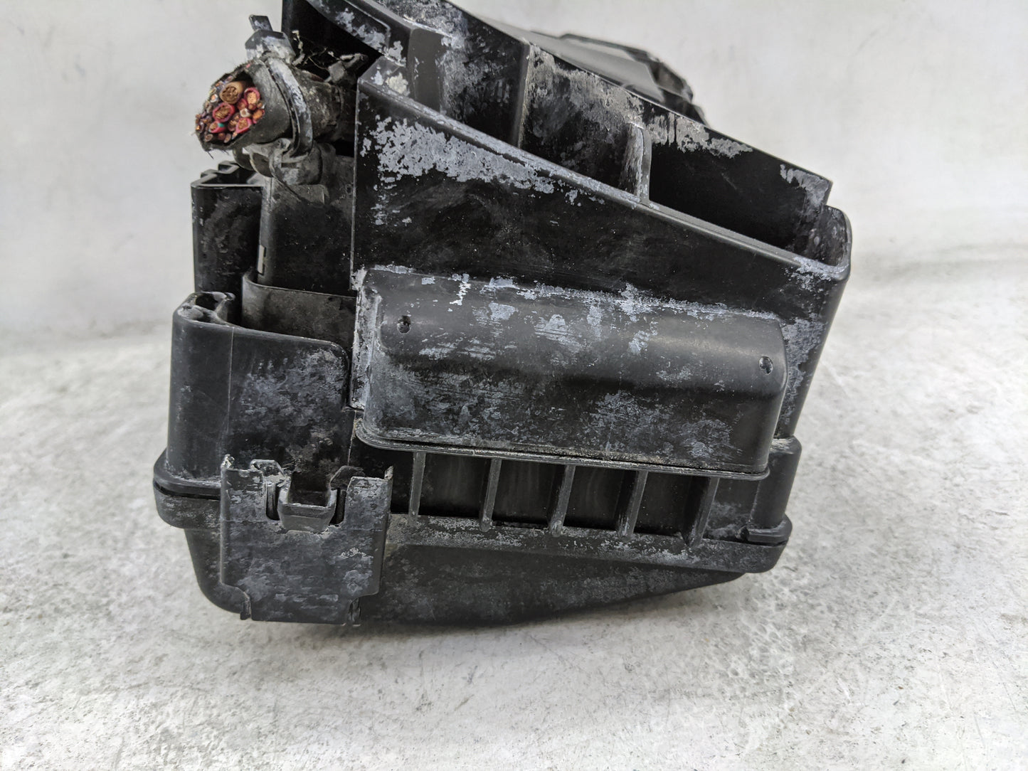2011-2014 Chevrolet Cruze Fusebox Fuse Box Panel Relay Module Fits Fits 2011 2012 2013 2014 OEM Used Auto Parts - Oemusedaut