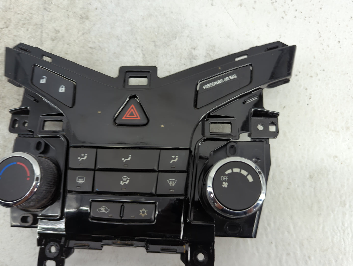 2011-2012 Chevrolet Cruze Climate Control Module Temperature AC/Heater Replacement P/N:95017054 387054A013531070 Fits OEM Us