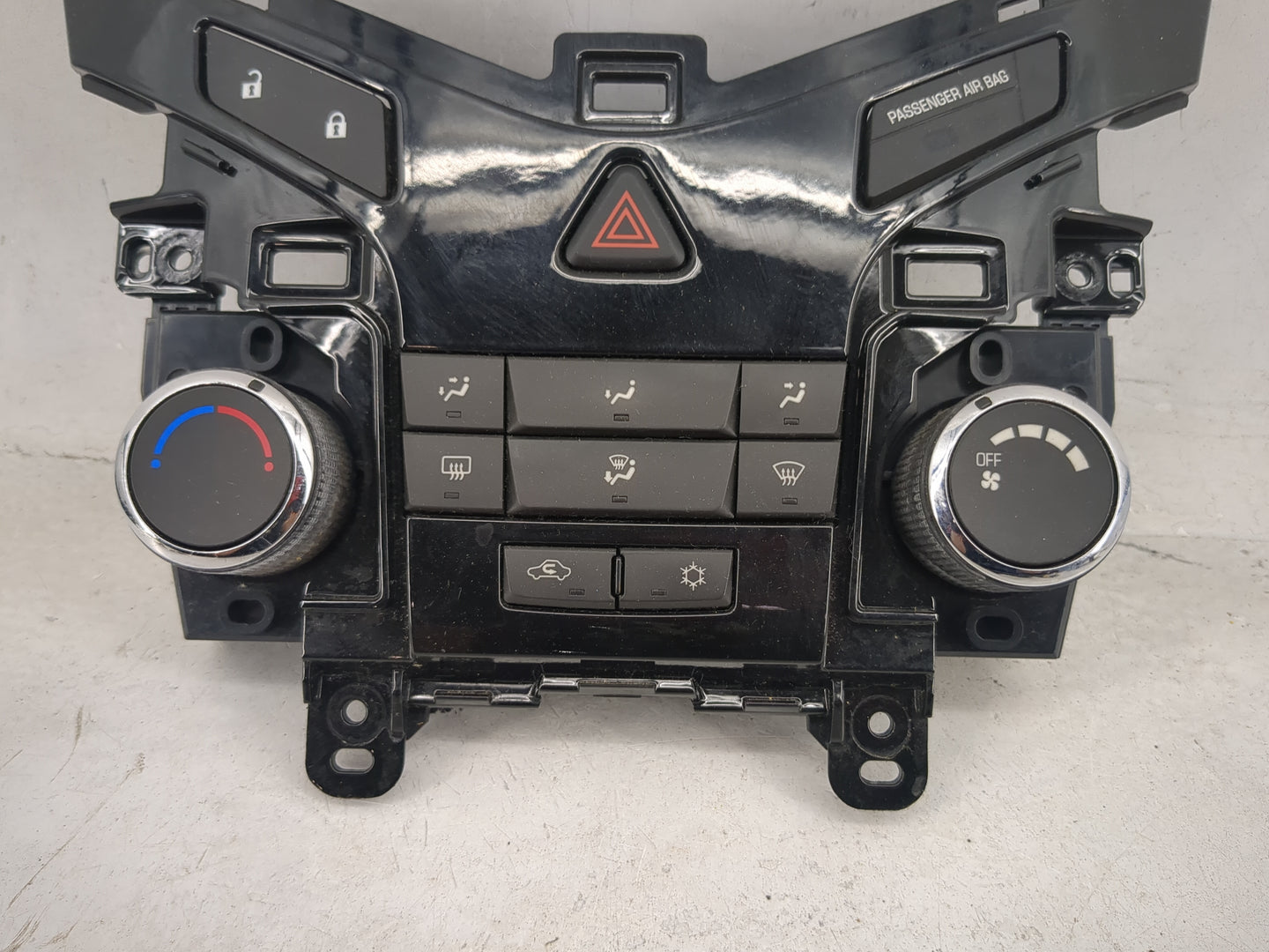 2011-2012 Chevrolet Cruze Climate Control Module Temperature AC/Heater Replacement P/N:95017054 387054A010045732 Fits OEM Us