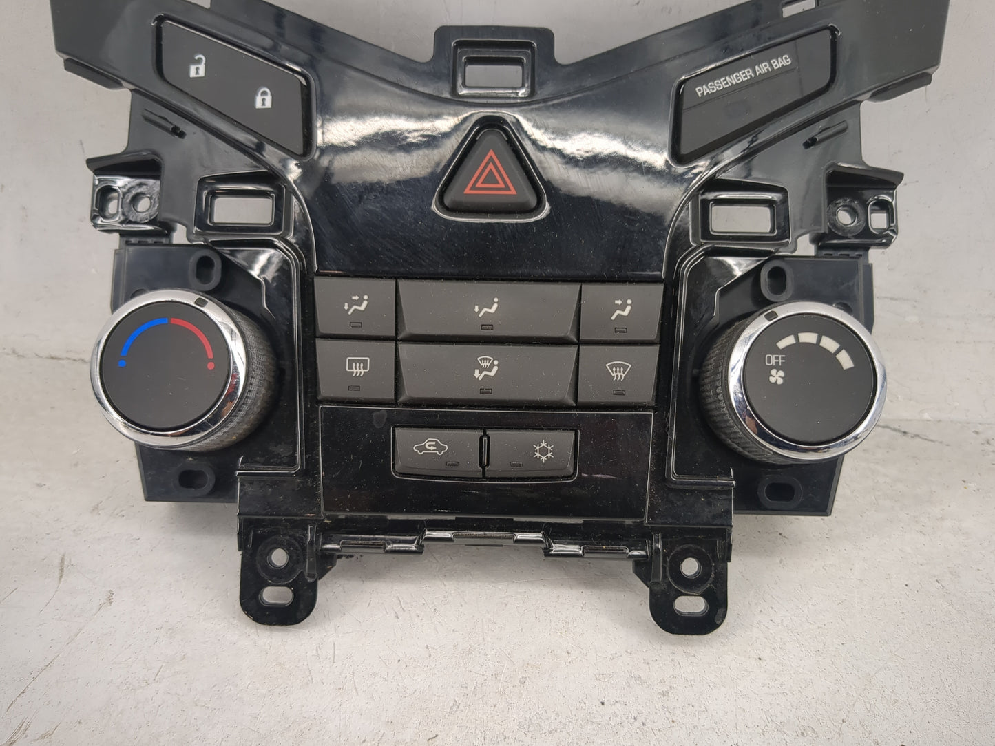 2011-2012 Chevrolet Cruze Climate Control Module Temperature AC/Heater Replacement P/N:95017054 387054A010045732 Fits OEM Us