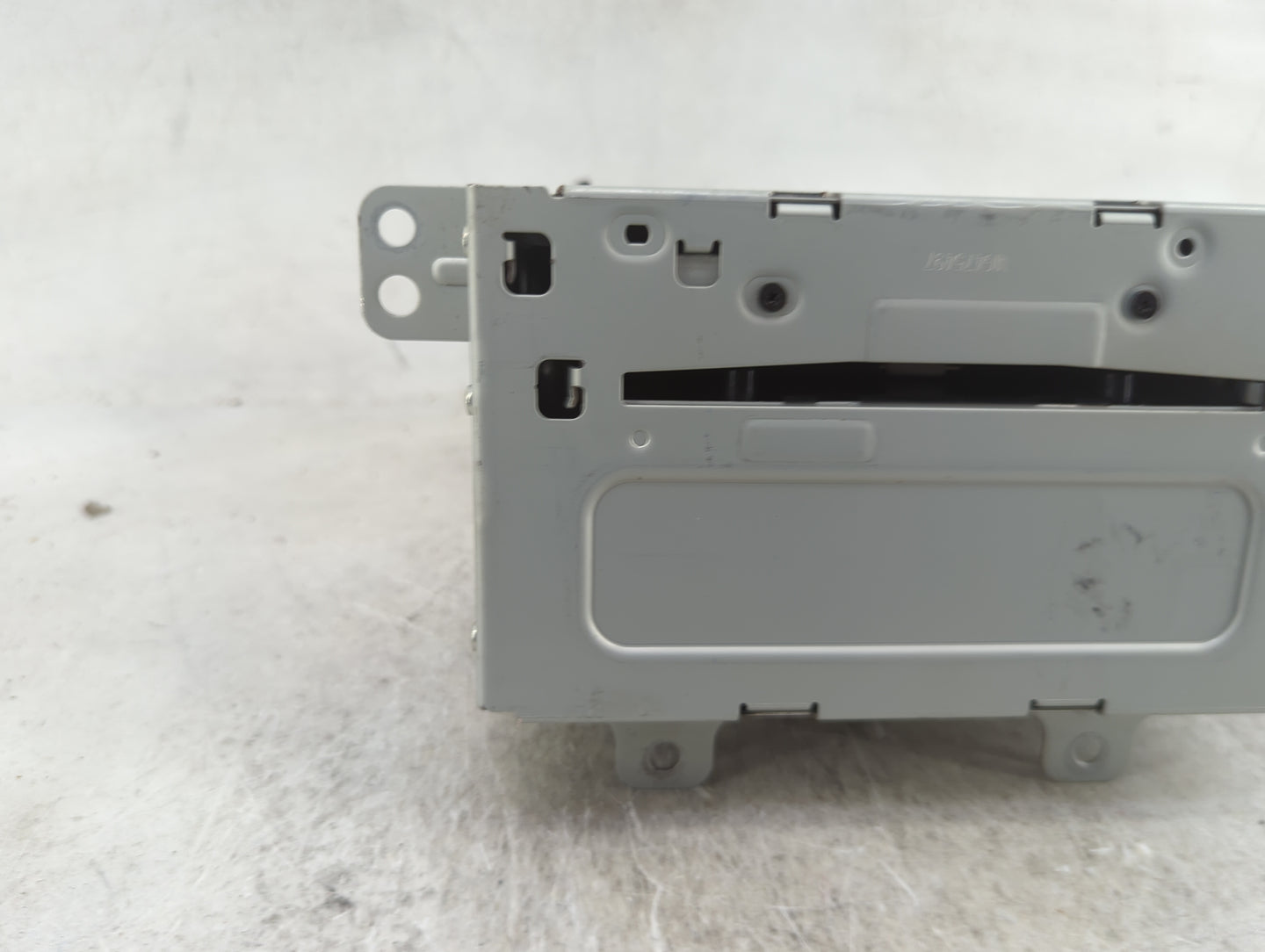 2012 Chevrolet Cruze Radio AM FM Cd Player Receiver Replacement P/N:22815634 CQ-FG21E0GDA Fits OEM Used Auto Parts - Oemused