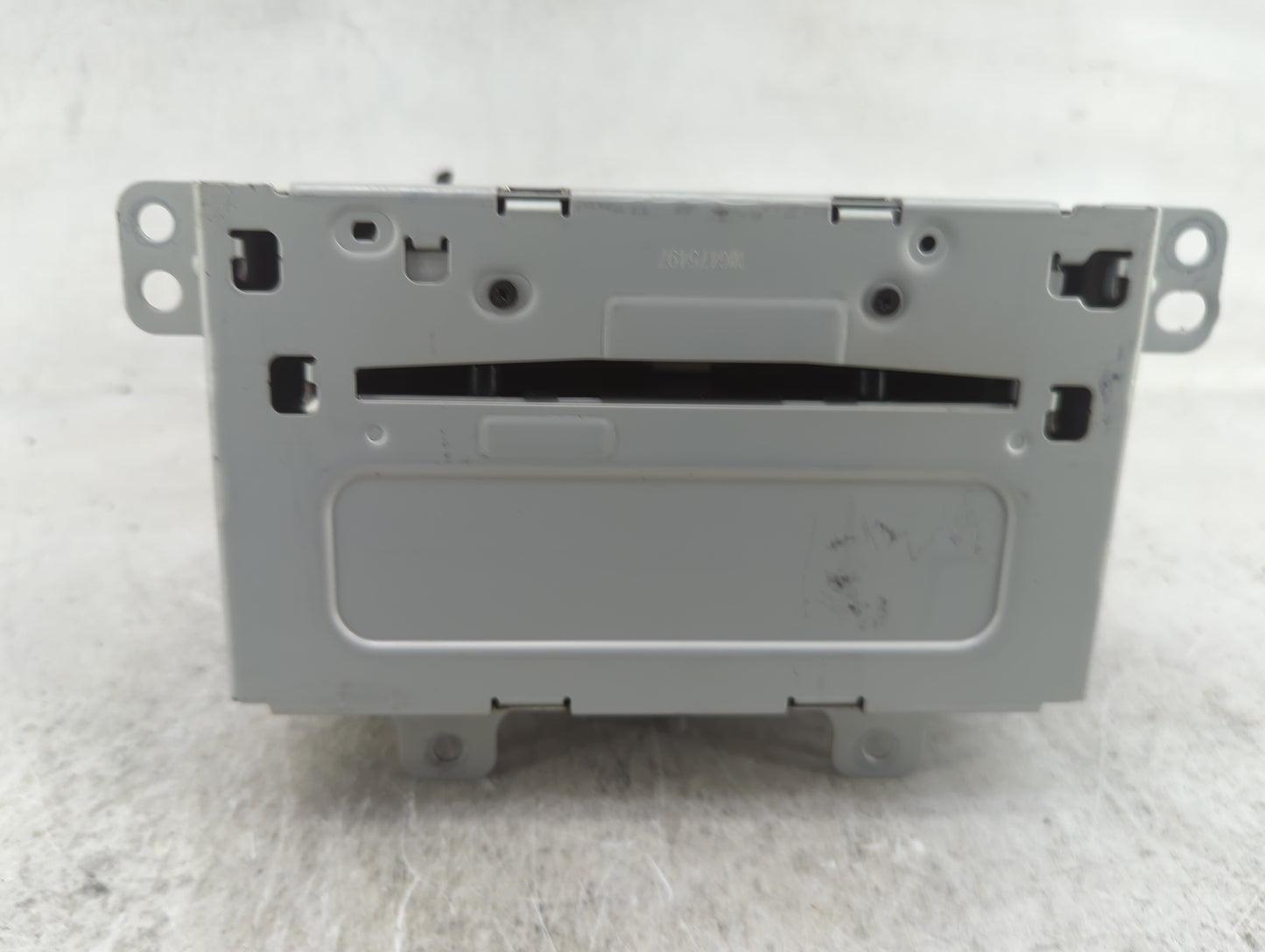 2012 Chevrolet Cruze Radio AM FM Cd Player Receiver Replacement P/N:22815634 CQ-FG21E0GDA Fits OEM Used Auto Parts - Oemused
