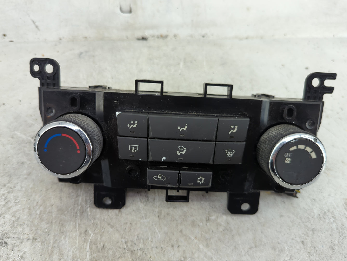 2011-2012 Chevrolet Cruze Climate Control Module Temperature AC/Heater Replacement P/N:95017054 387054A020190579 Fits OEM Us