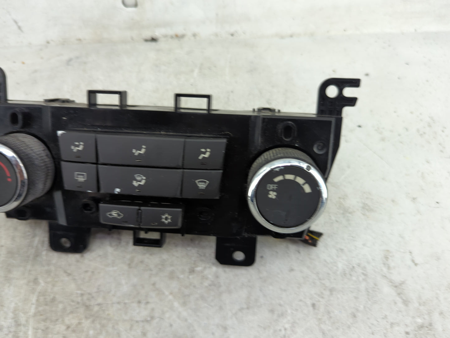 2011-2012 Chevrolet Cruze Climate Control Module Temperature AC/Heater Replacement P/N:95017054 387054A020190579 Fits OEM Us