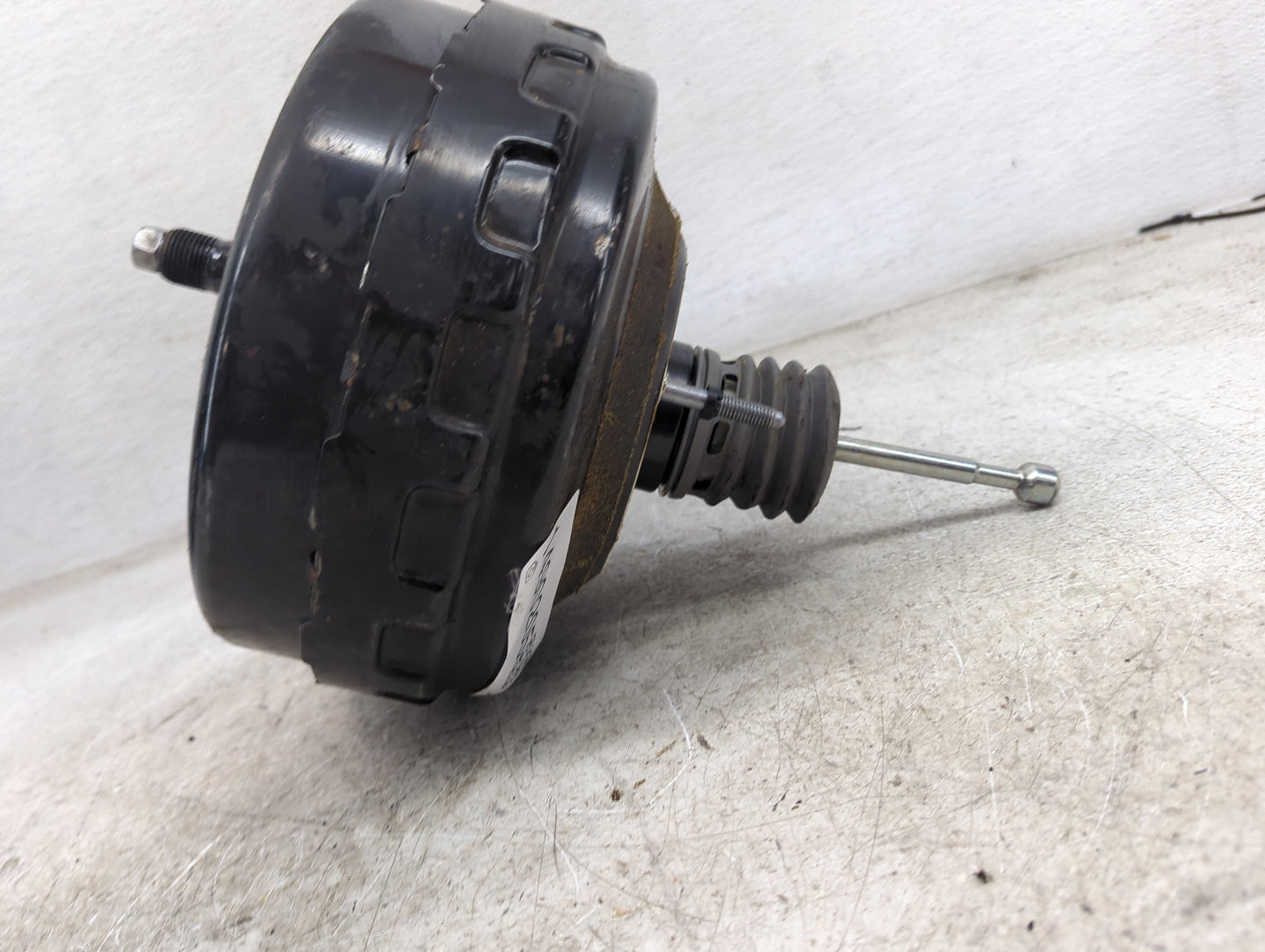2011-2016 Chevrolet Cruze Power Brake Booster Oem 1490205 - Oemusedautoparts1.com