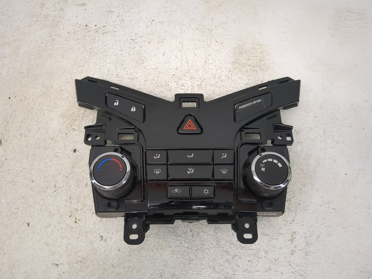 2011-2012 Chevrolet Cruze Climate Control Module Temperature AC/Heater Replacement P/N:95017054 3870054A012675821 Fits OEM U