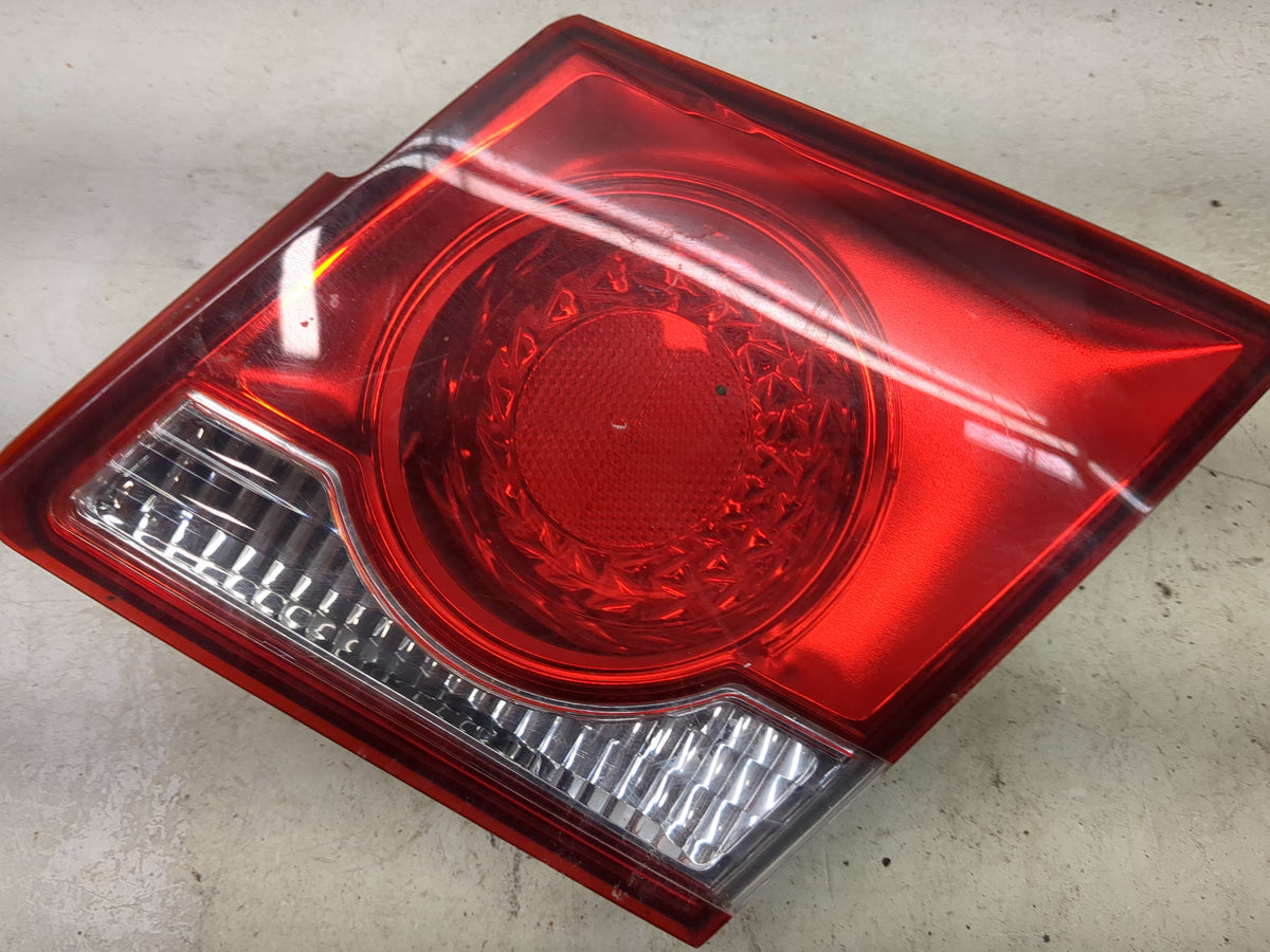 2011 Chevrolet Cruze Passenger Right Side Deck Lid Mounted Tail Light 1512720 - Oemusedautoparts1.com