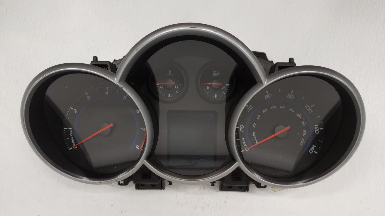 2012 Chevrolet Cruze Instrument Cluster Speedometer Gauges P/N:95487984 95487986, 95940654 Fits OEM Used Auto Parts - Oemuse