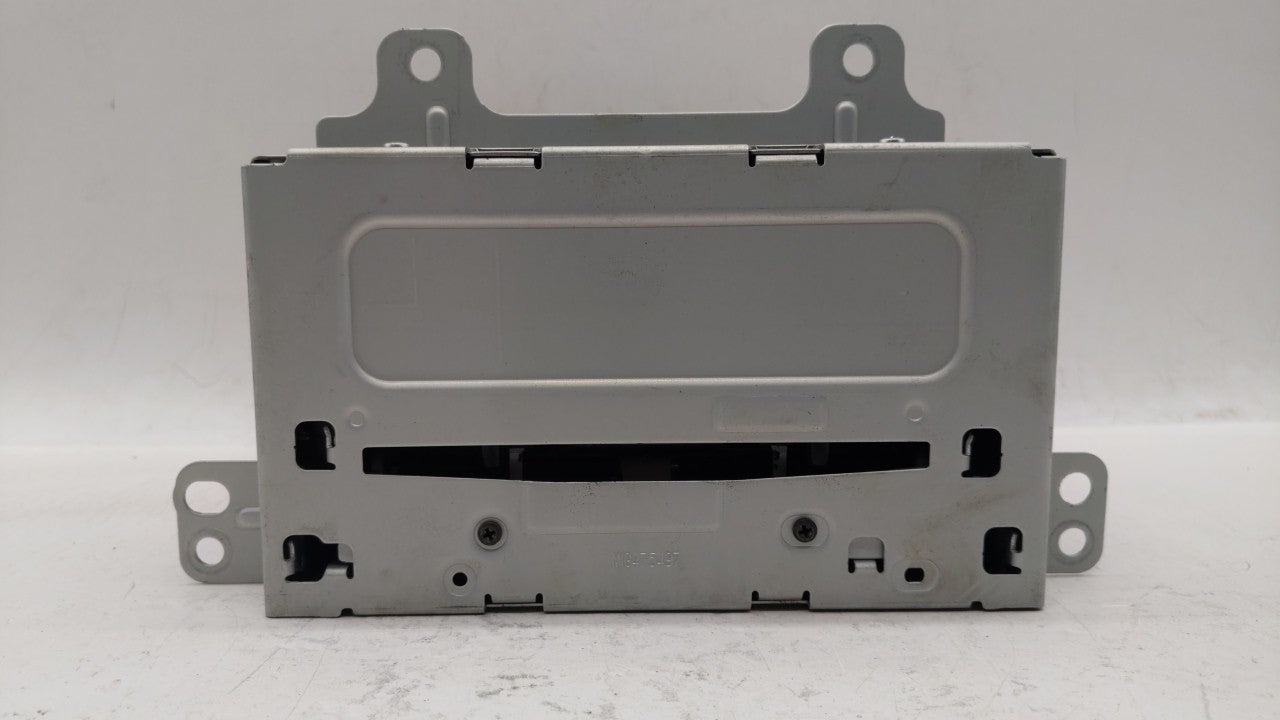 2011-2012 Chevrolet Cruze Radio AM FM Cd Player Receiver Replacement P/N:20983517 22870782 Fits Fits 2010 2011 2012 OEM Used