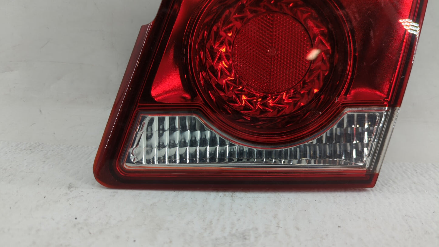 2011-2016 Chevrolet Cruze Tail Light Assembly Passenger Right OEM Fits Fits 2011 2012 2013 2014 2015 2016 OEM Used Auto Part