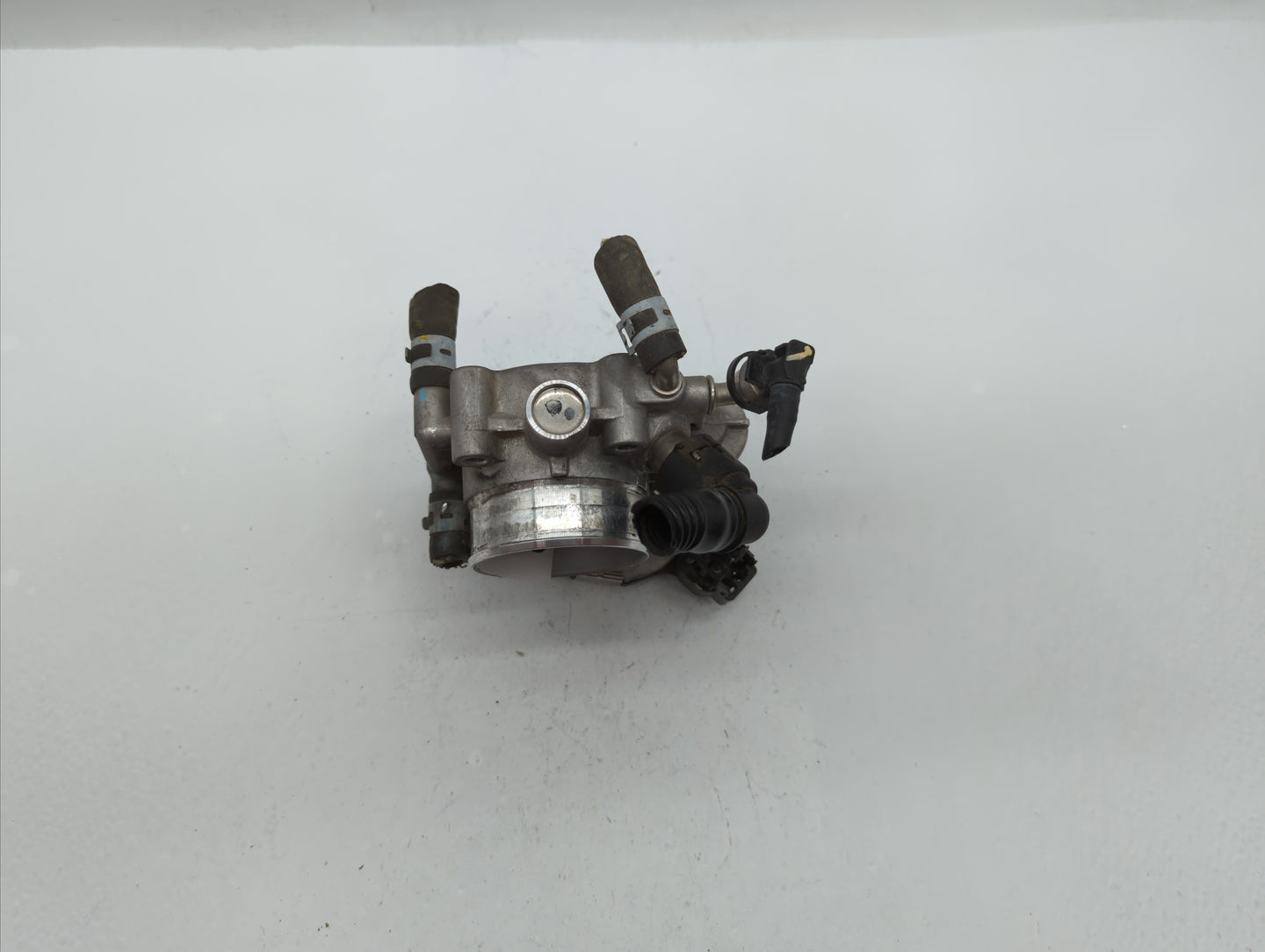 2011-2016 Chevrolet Cruze Throttle Body P/N:55577375 55561495 Fits Fits 2009 2010 2011 2012 2013 2014 2015 2016 2017 2018 OE