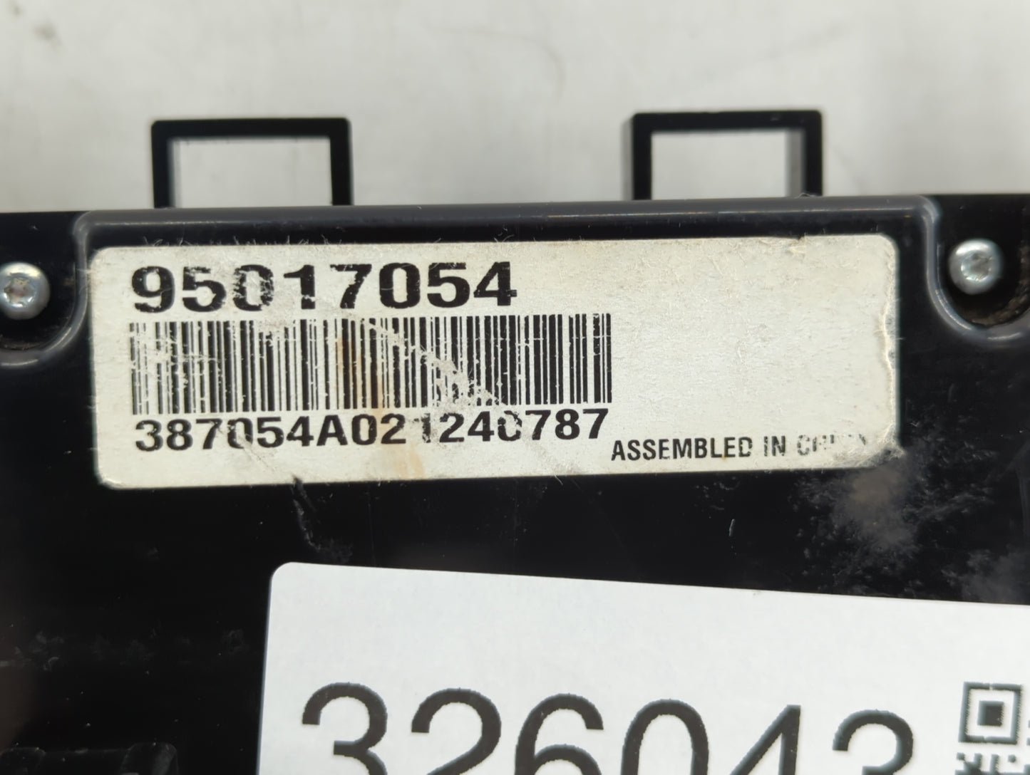 2011-2012 Chevrolet Cruze Climate Control Module Temperature AC/Heater Replacement P/N:95017054 Fits Fits 2011 2012 OEM Used