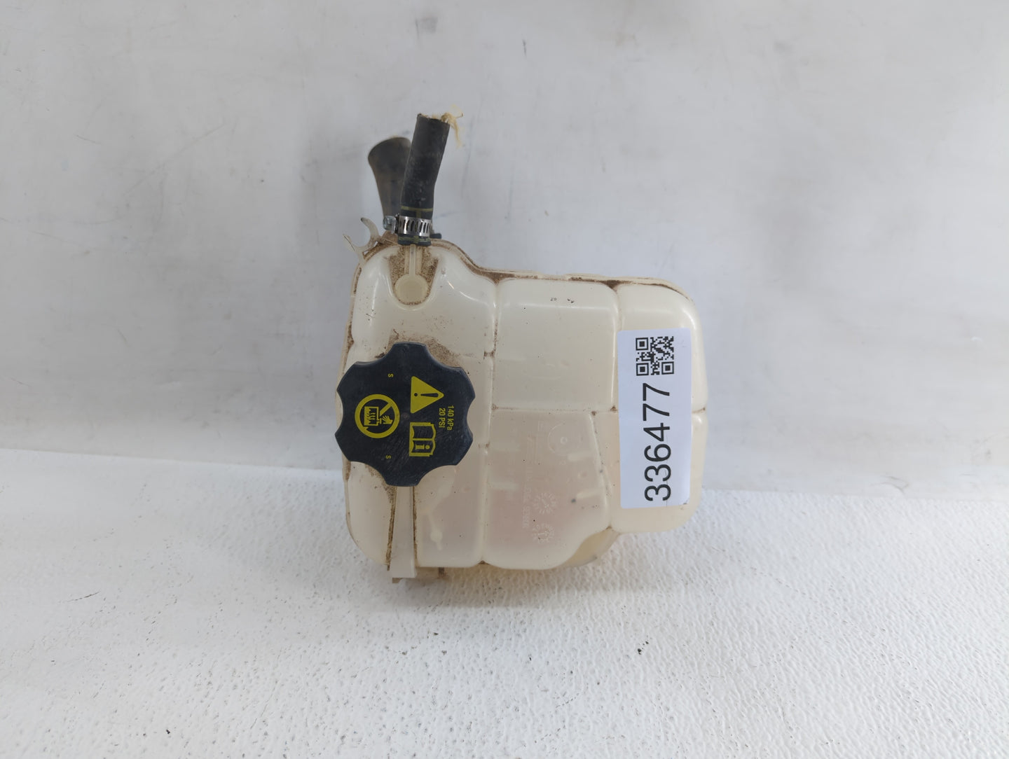 2016-2019 Chevrolet Cruze Radiator Coolant Overflow Expansion Tank Bottle - Oemusedautoparts1.com