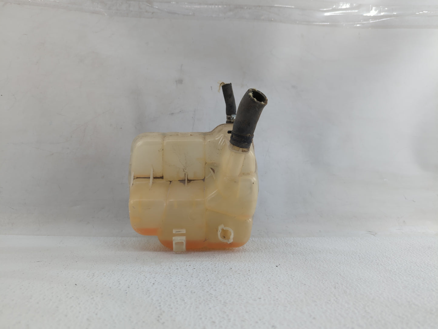 2016-2019 Chevrolet Cruze Radiator Coolant Overflow Expansion Tank Bottle - Oemusedautoparts1.com