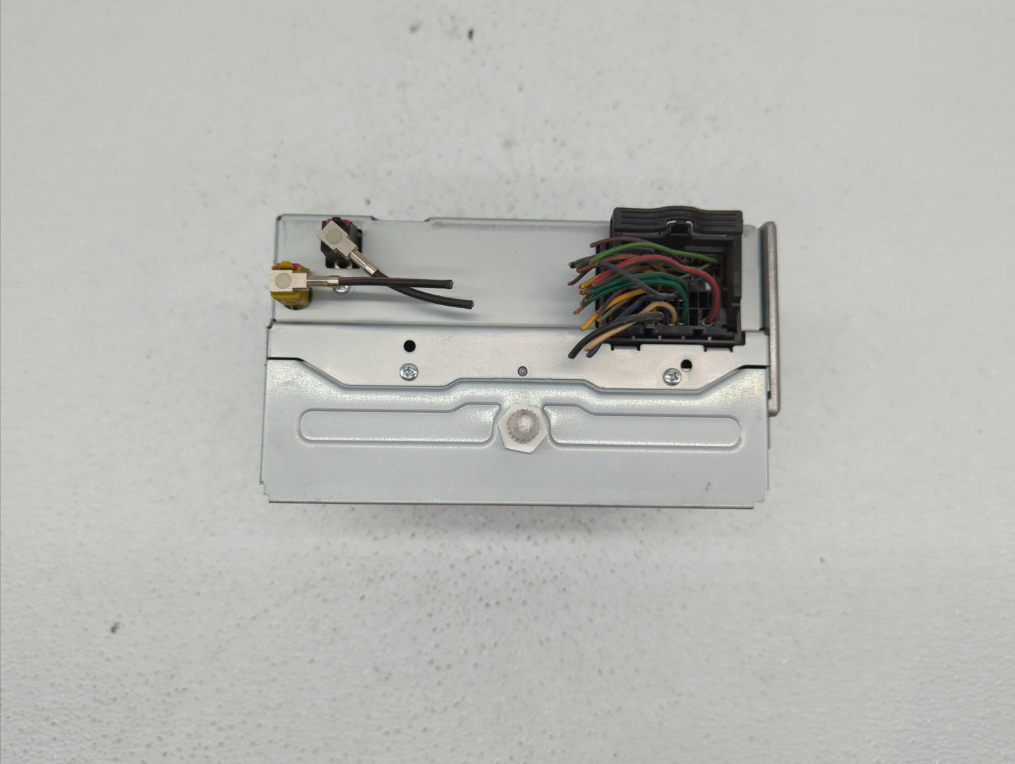 2011-2012 Chevrolet Cruze Radio AM FM Cd Player Receiver Replacement P/N:20983517 20907419, 22870782 Fits Fits 2010 2011 201