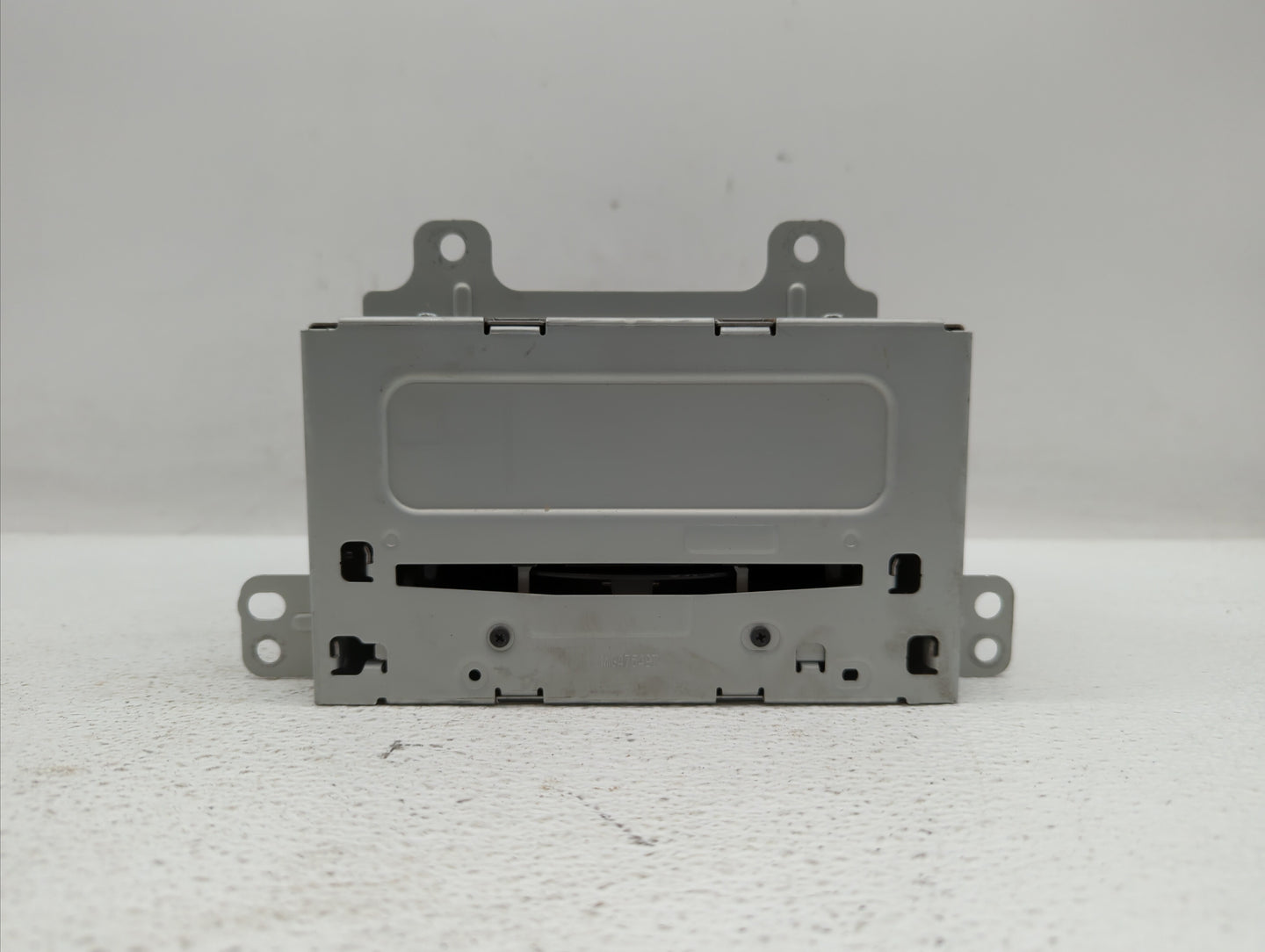 2011-2012 Chevrolet Cruze Radio AM FM Cd Player Receiver Replacement P/N:22870782 Fits Fits 2010 2011 2012 OEM Used Auto Par