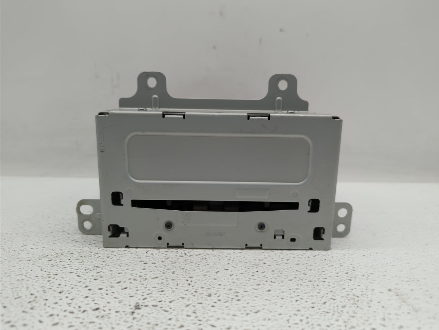 2012 Chevrolet Cruze Radio AM FM Cd Player Receiver Replacement P/N:22870782 Fits OEM Used Auto Parts - Oemusedautoparts1.co