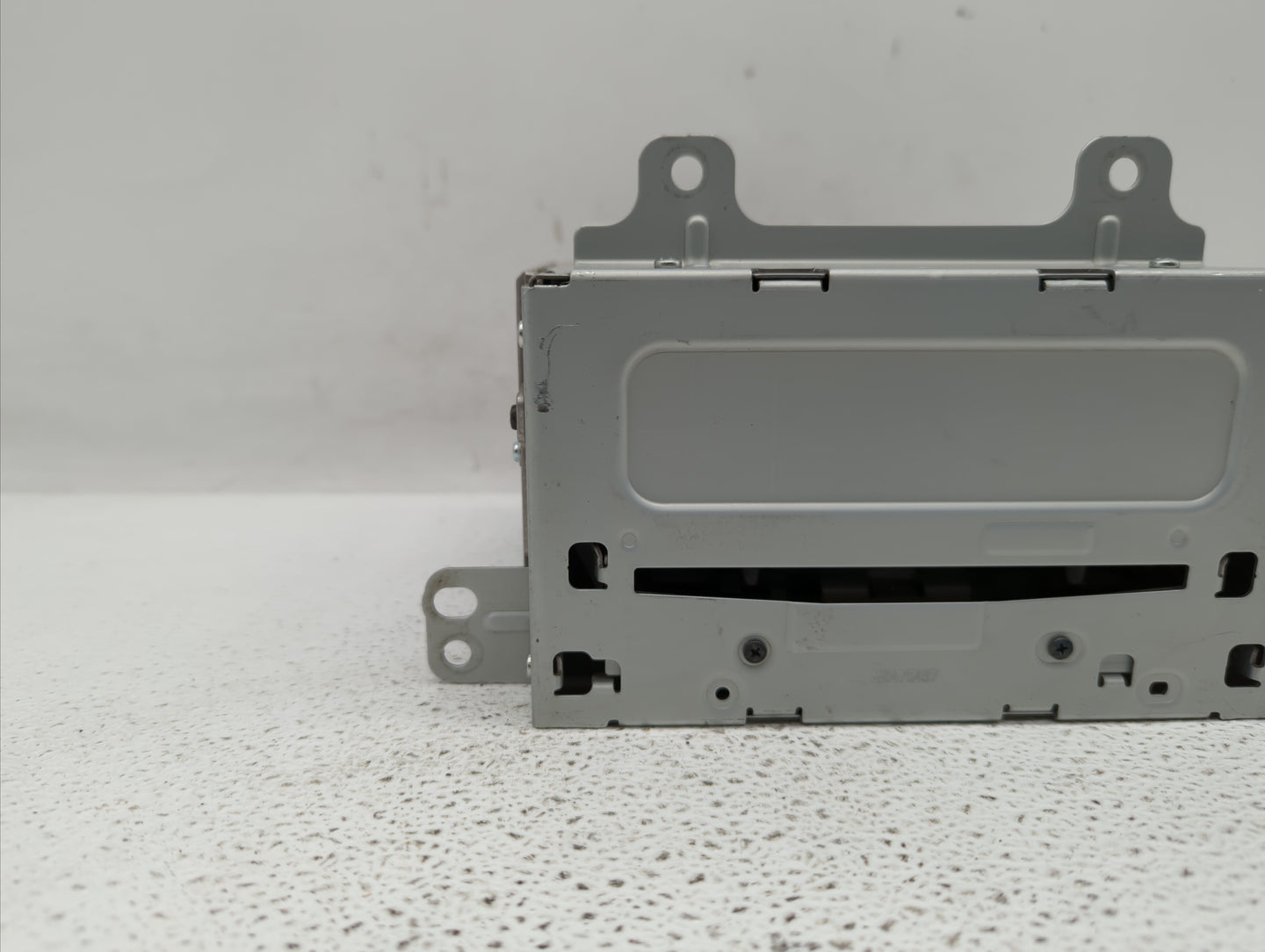 2012 Chevrolet Cruze Radio AM FM Cd Player Receiver Replacement P/N:22870782 Fits OEM Used Auto Parts - Oemusedautoparts1.co