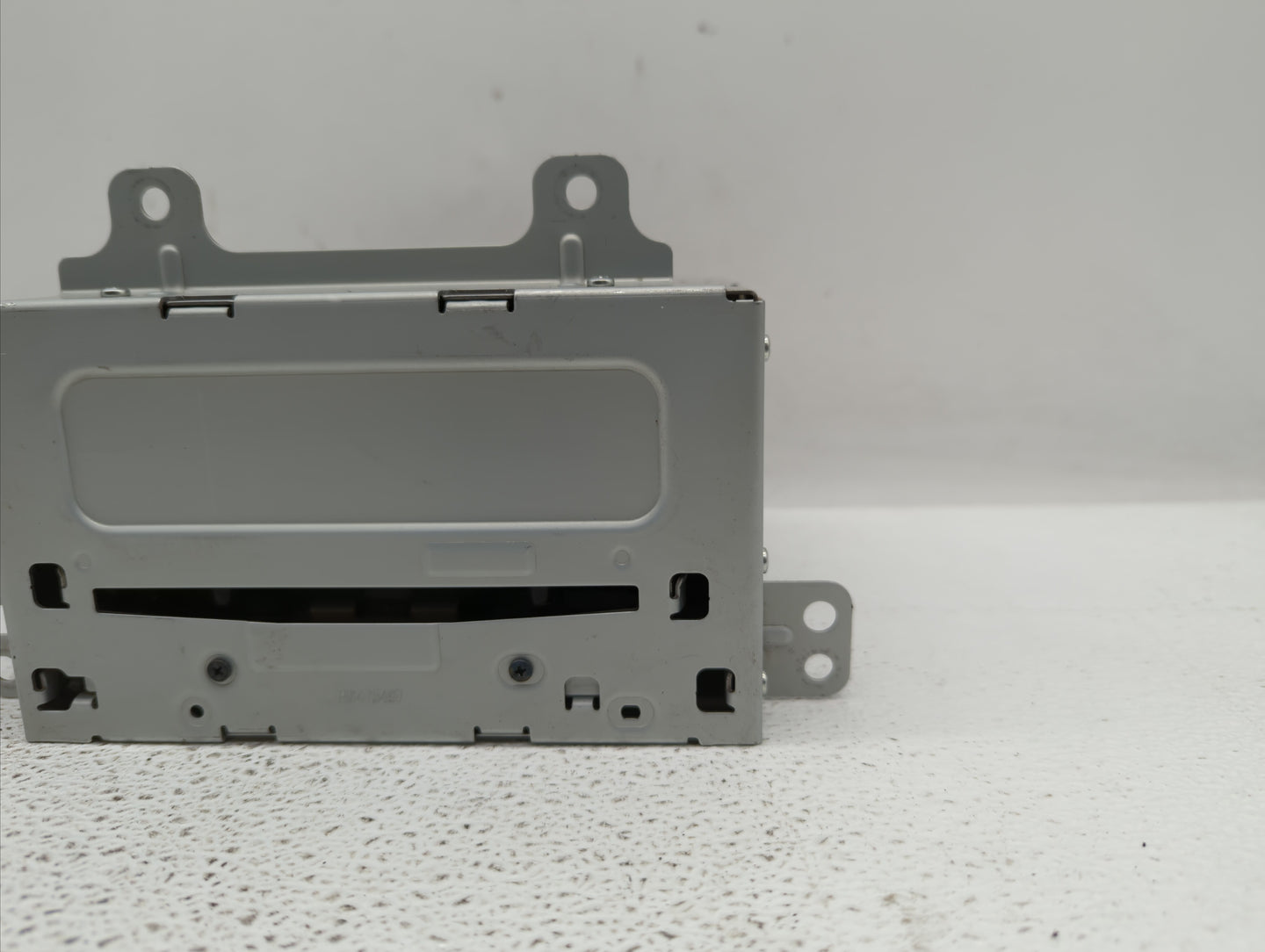 2012 Chevrolet Cruze Radio AM FM Cd Player Receiver Replacement P/N:22870782 Fits OEM Used Auto Parts - Oemusedautoparts1.co