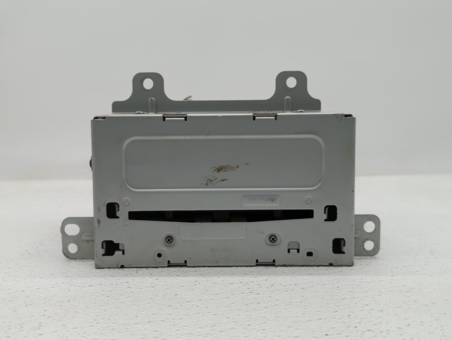 2012-2012 Chevrolet Cruze Am Fm Cd Player Radio Receiver - Oemusedautoparts1.com