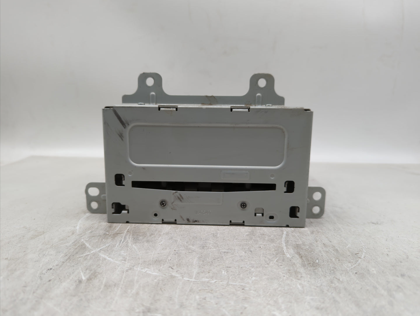 2012 Chevrolet Cruze Radio AM FM Cd Player Receiver Replacement P/N:95914367 22870782, 22815634 Fits OEM Used Auto Parts - O