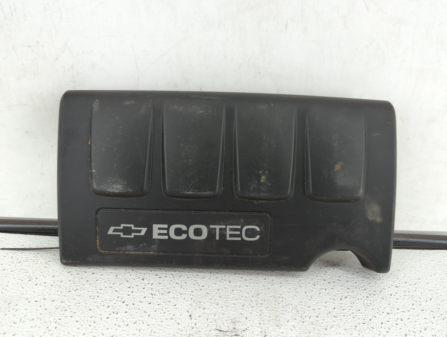2012 Chevrolet Cruze Engine Cover - Oemusedautoparts1.com