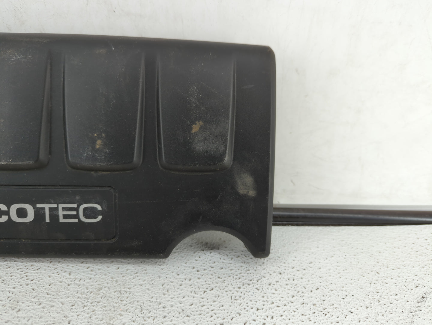 2012 Chevrolet Cruze Engine Cover - Oemusedautoparts1.com