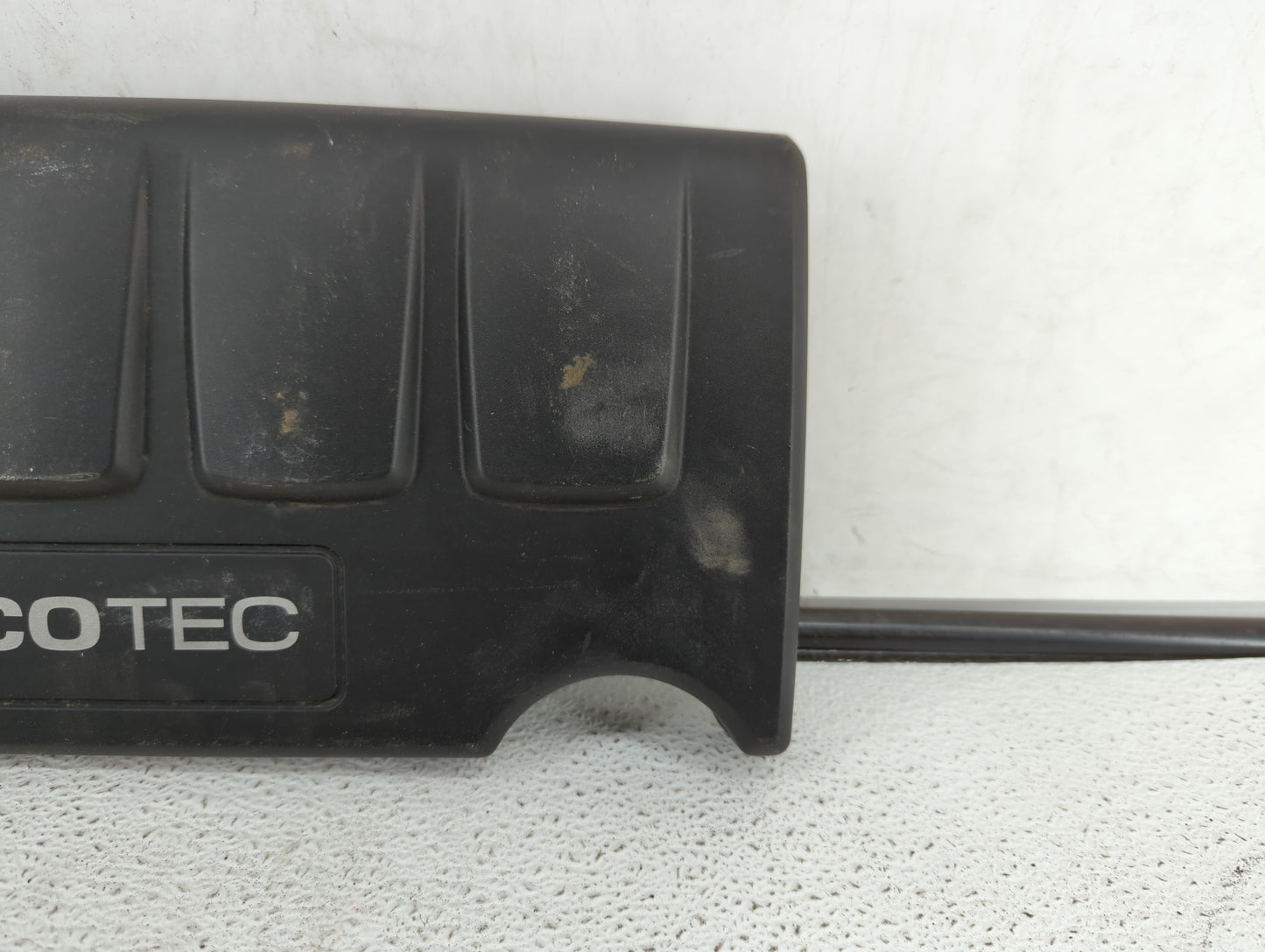 2012 Chevrolet Cruze Engine Cover - Oemusedautoparts1.com