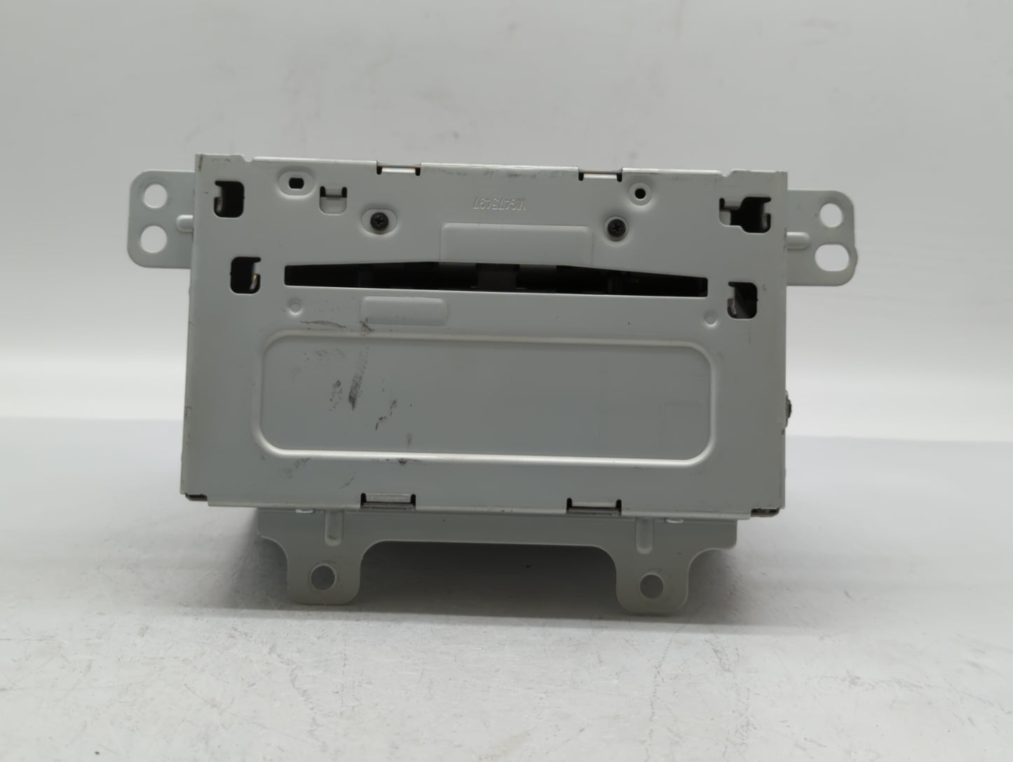 2011-2012 Chevrolet Cruze Am Fm Cd Player Radio Receiver - Oemusedautoparts1.com