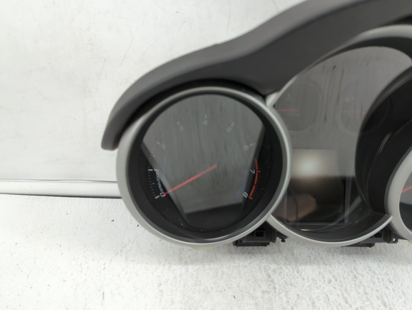 2011 Chevrolet Cruze Instrument Cluster Speedometer Gauges P/N:95487986 95018203, 95235826, 95216802, 95235824, 811511914 Fi