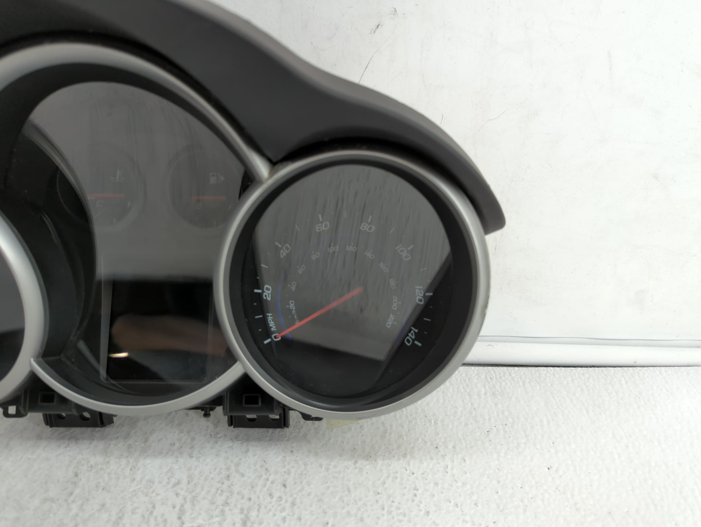2011 Chevrolet Cruze Instrument Cluster Speedometer Gauges P/N:95487986 95018203, 95235826, 95216802, 95235824, 811511914 Fi