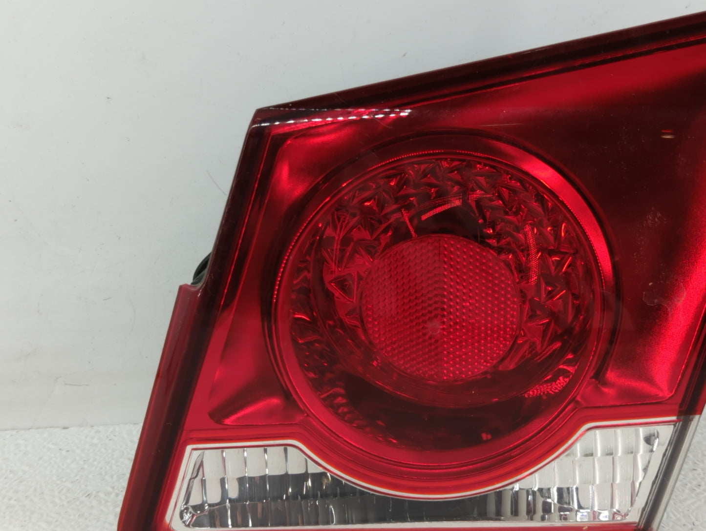 2011-2016 Chevrolet Cruze Tail Light Assembly Passenger Right OEM Fits Fits 2011 2012 2013 2014 2015 2016 OEM Used Auto Part