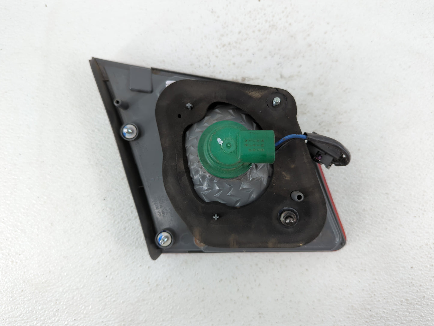 2011-2016 Chevrolet Cruze Tail Light Assembly Passenger Right OEM Fits Fits 2011 2012 2013 2014 2015 2016 OEM Used Auto Part