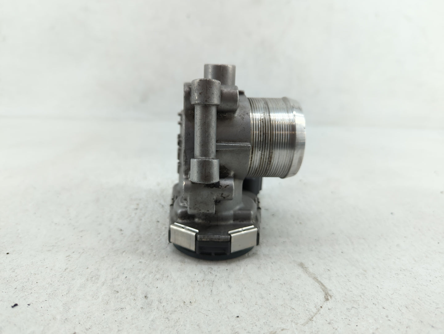 2011-2016 Chevrolet Cruze Throttle Body P/N:55581662 55565489 Fits Fits 2011 2012 2013 2014 2015 2016 2017 2018 2019 OEM Use