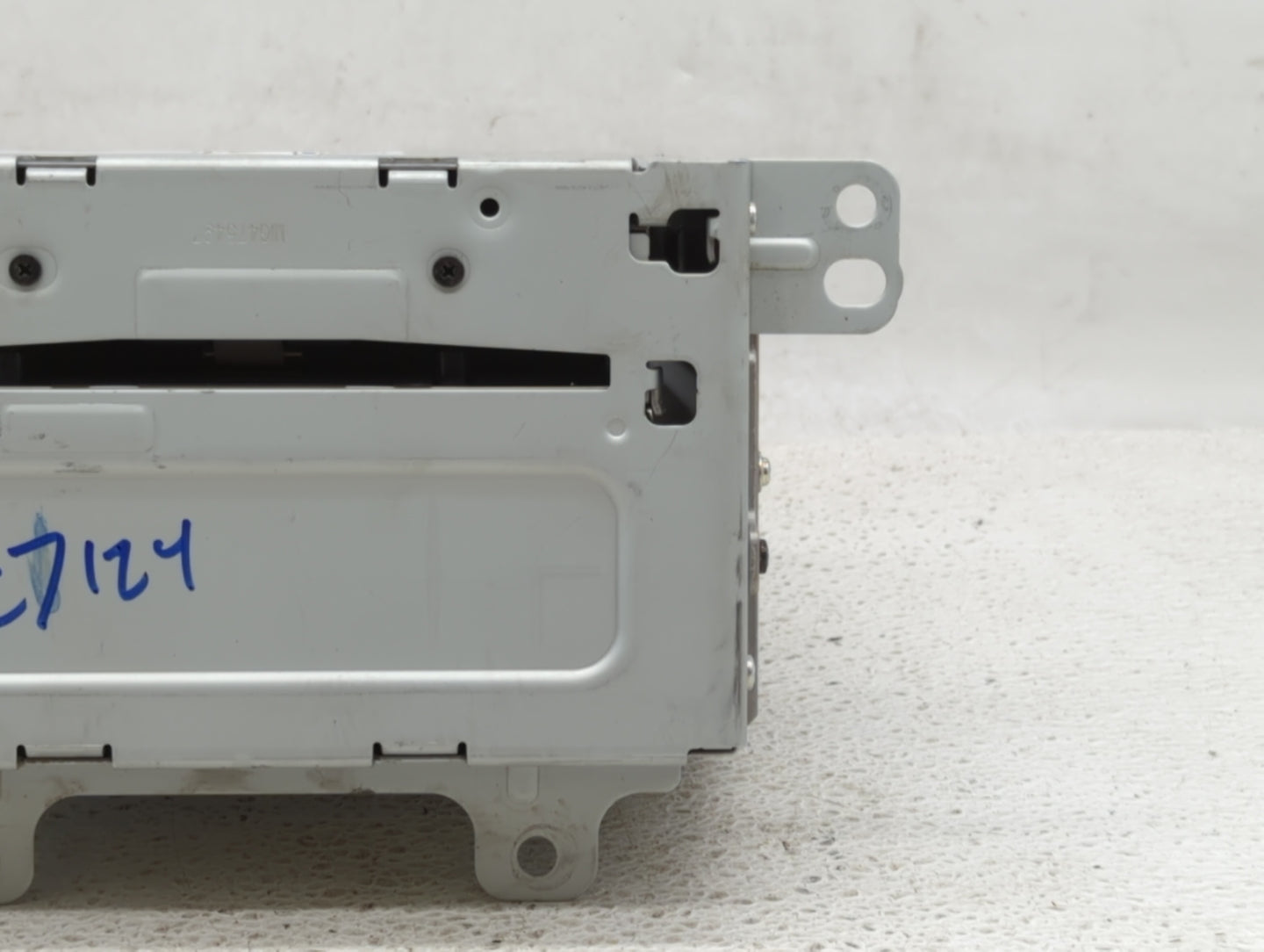 2012 Chevrolet Cruze Radio AM FM Cd Player Receiver Replacement P/N:95914367 22870782, 22815634 Fits OEM Used Auto Parts - O