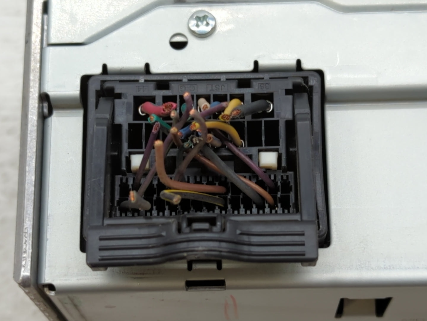 2012 Chevrolet Cruze Radio AM FM Cd Player Receiver Replacement P/N:95914367 22870782, 22815634 Fits OEM Used Auto Parts - O