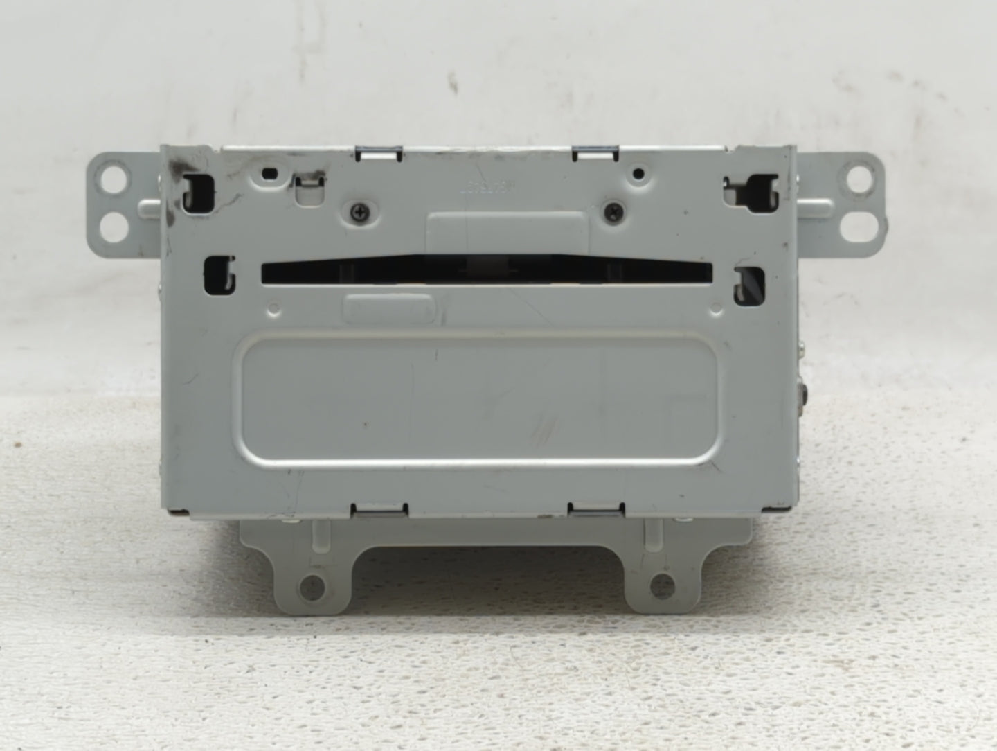 2012-2012 Chevrolet Cruze Am Fm Cd Player Radio Receiver - Oemusedautoparts1.com