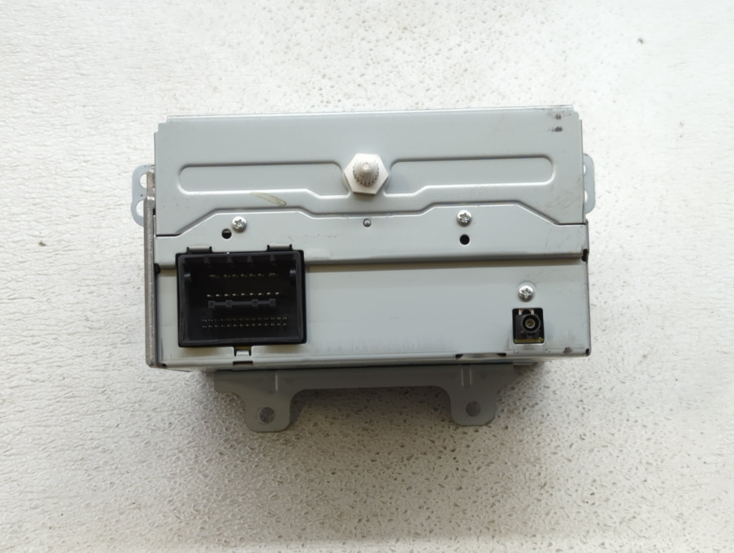 2012-2012 Chevrolet Cruze Am Fm Cd Player Radio Receiver - Oemusedautoparts1.com