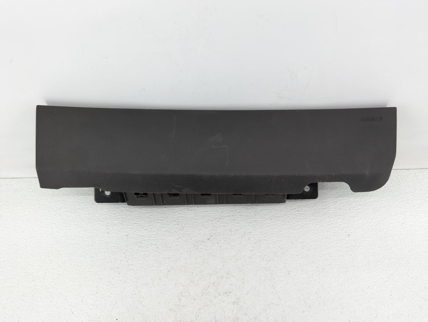 2011-2012 Chevrolet Cruze Air Bag Passenger Right Knee OEM P/N:95483077 Fits Fits 2011 2012 OEM Used Auto Parts - Oemusedaut