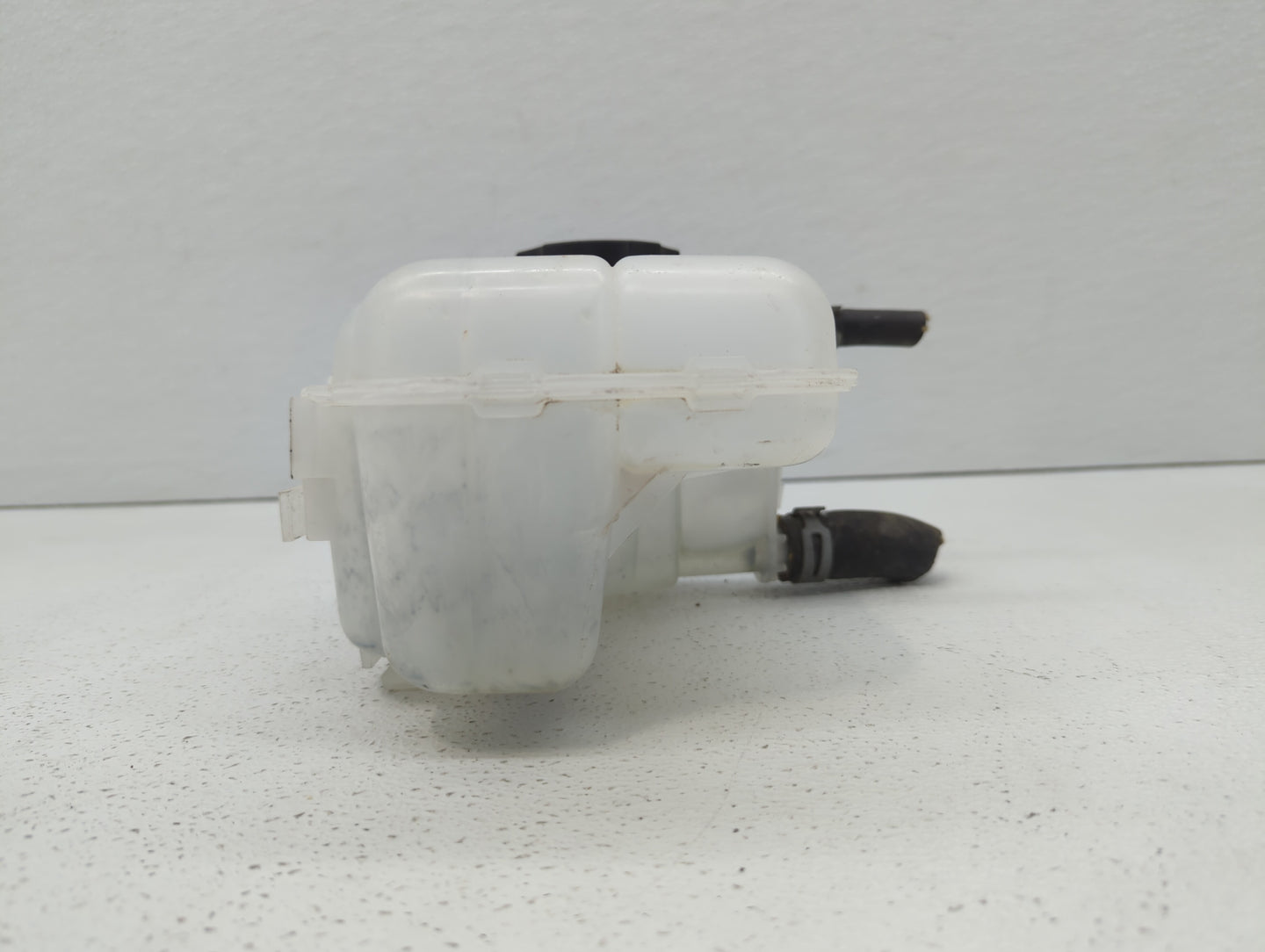 2011-2016 Chevrolet Cruze Radiator Coolant Overflow Expansion Tank Bottle - Oemusedautoparts1.com