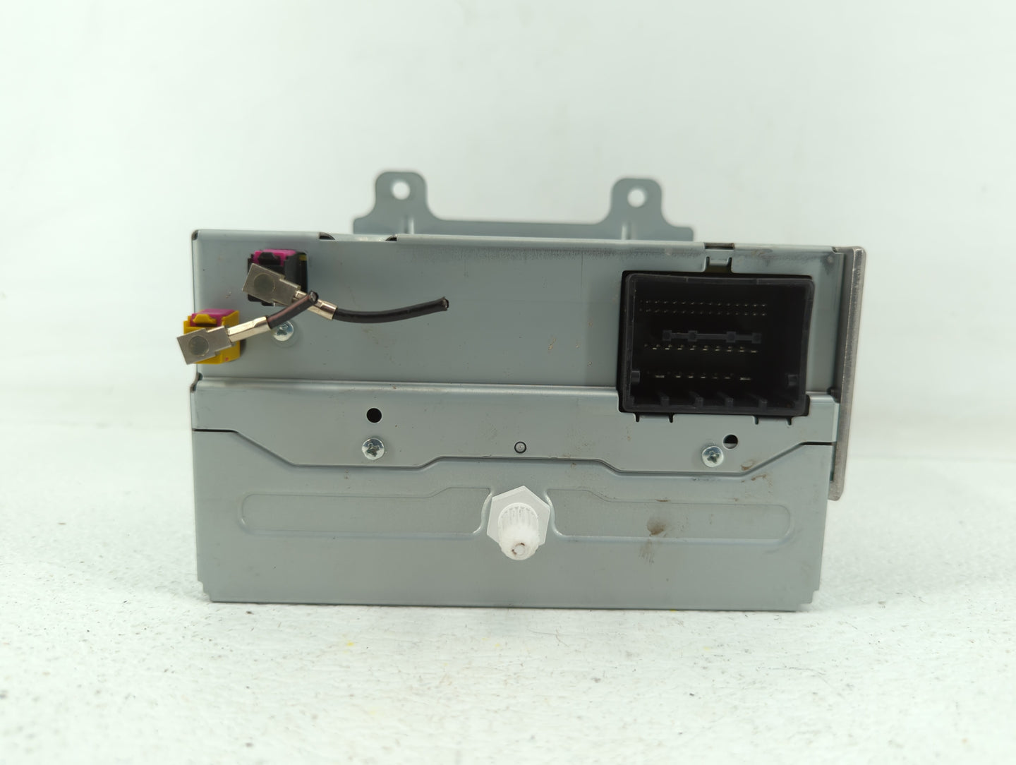 2012 Chevrolet Cruze Radio AM FM Cd Player Receiver Replacement P/N:95914367 22870782, 22815634 Fits OEM Used Auto Parts - O
