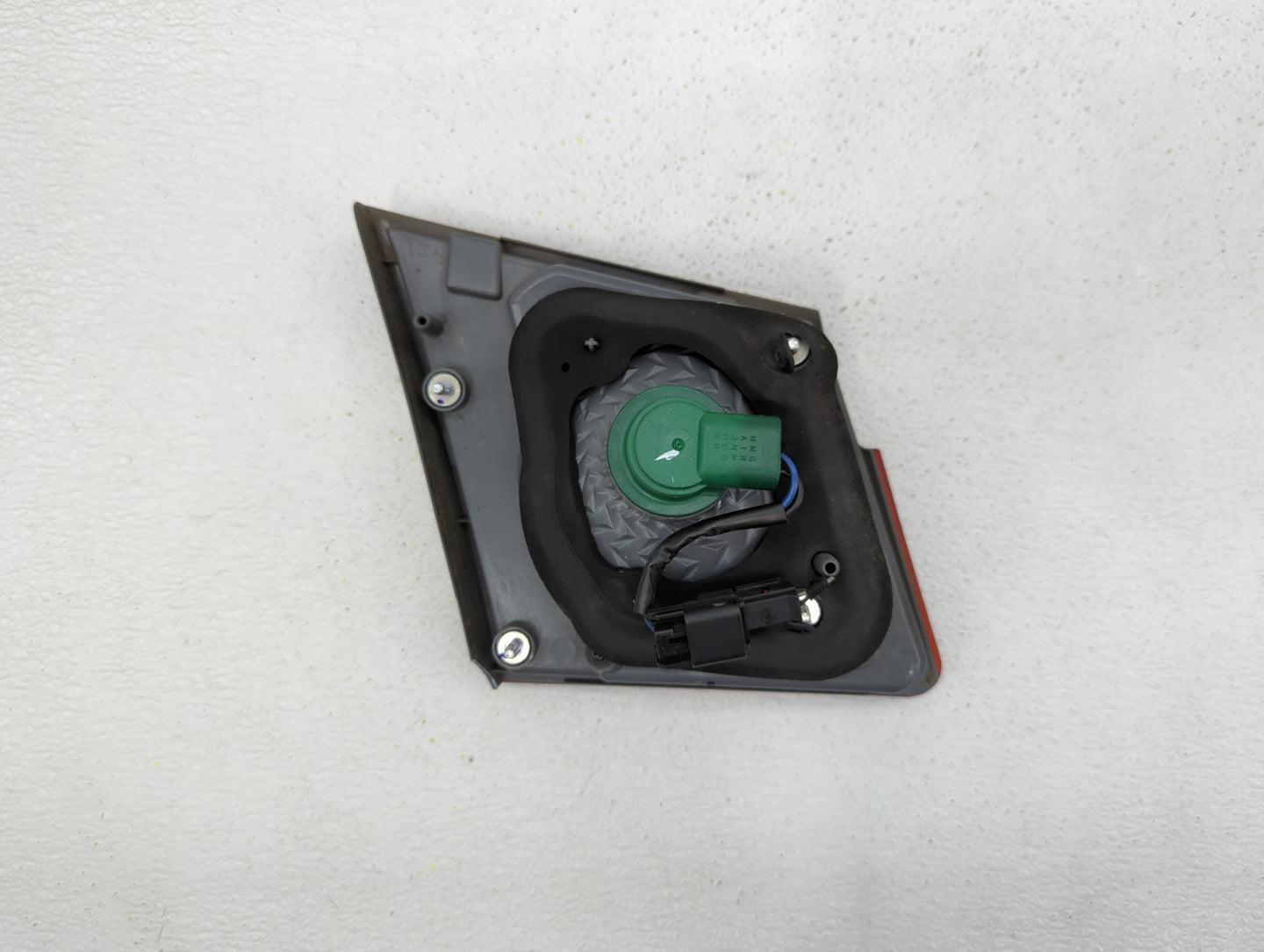 2011-2016 Chevrolet Cruze Tail Light Assembly Passenger Right OEM Fits Fits 2011 2012 2013 2014 2015 2016 OEM Used Auto Part